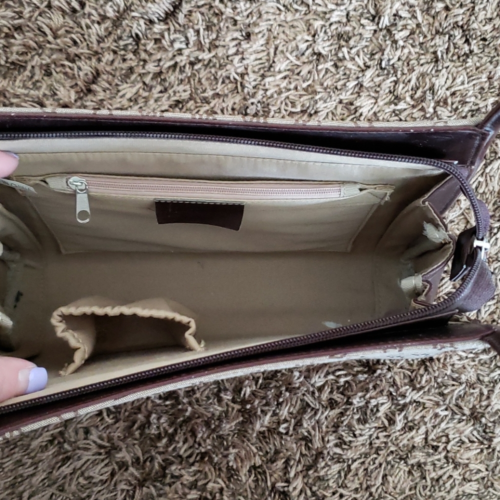 Purse - Picture 2 of 3